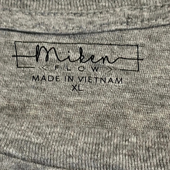 Miken cropped ‘do more of what makes you happy’ raw hem top - Picture 5 of 10